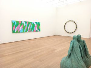 Exhibition Listen to Your Eyes at Museum Voorlinden, Netherlands, Juan Munoz, Bridget Riley, review by Jurriaan Benschop